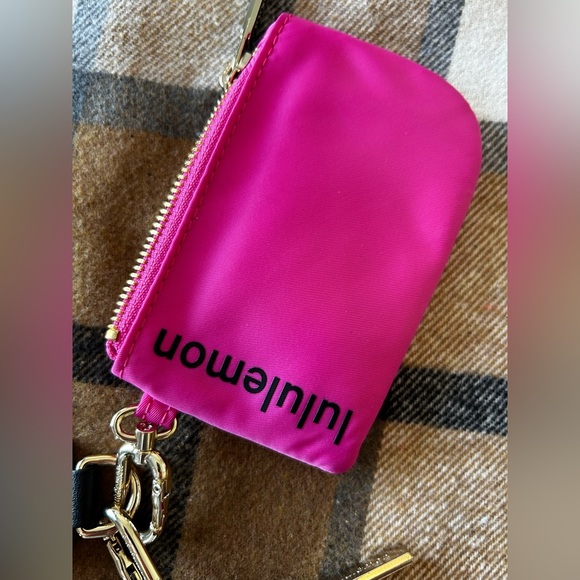 Lululemon Dual Pouch Wristlet- sold out colour - Picture 3 of 6
